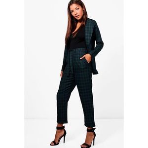 Woven belted trouser